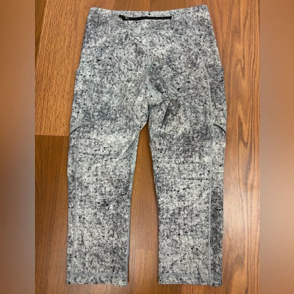 LULULEMON Speed Up Crop 21